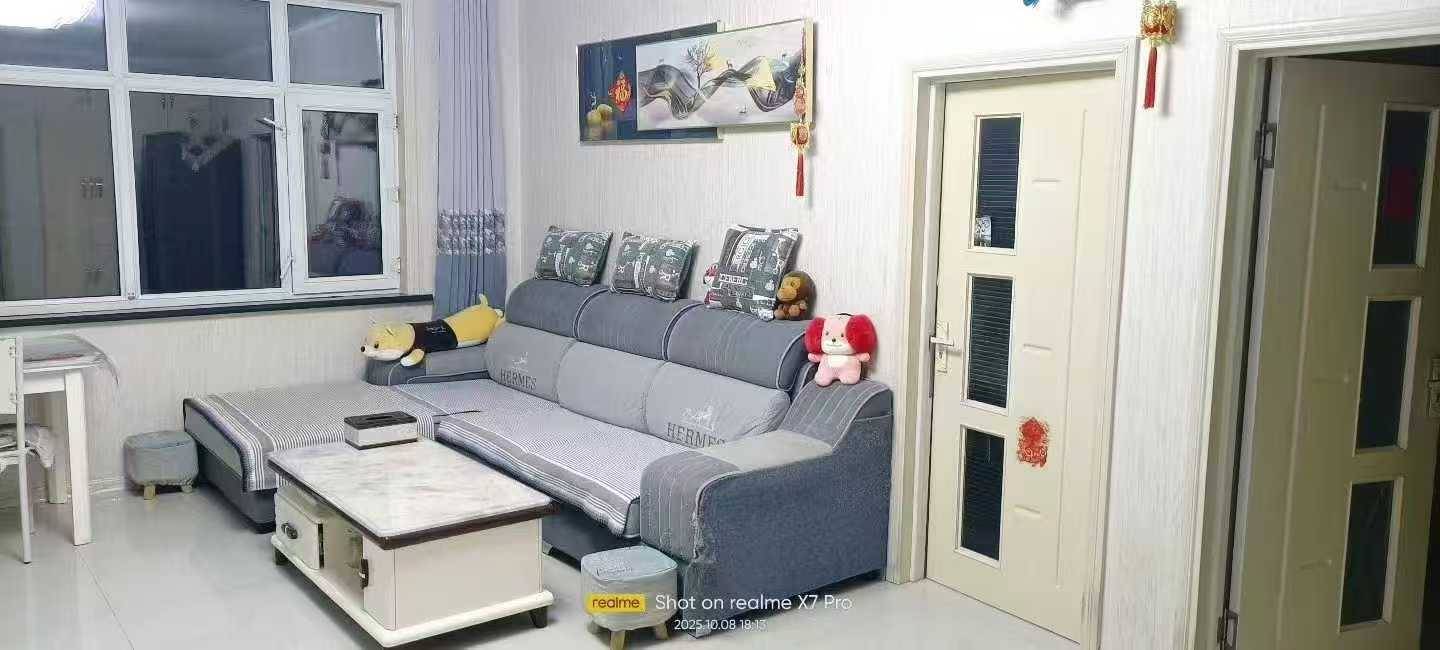 出租:欧洲新城6楼