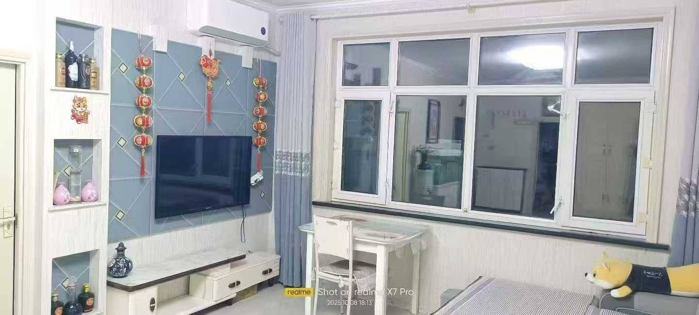 出租:欧洲新城6楼