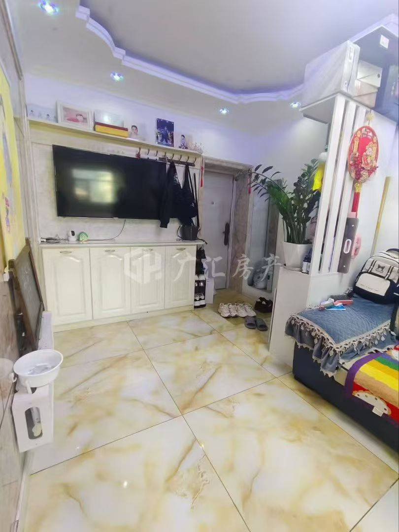 出售九中学区房