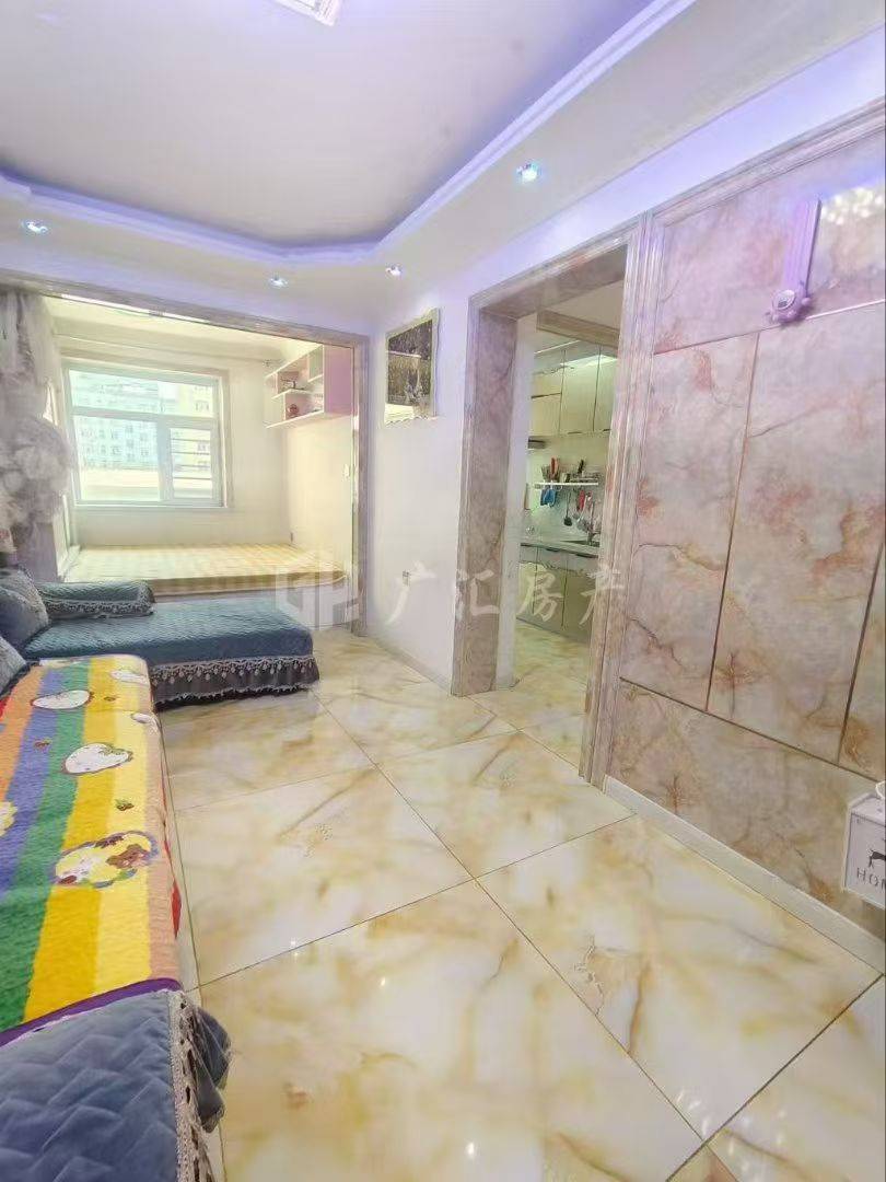 出售九中学区房