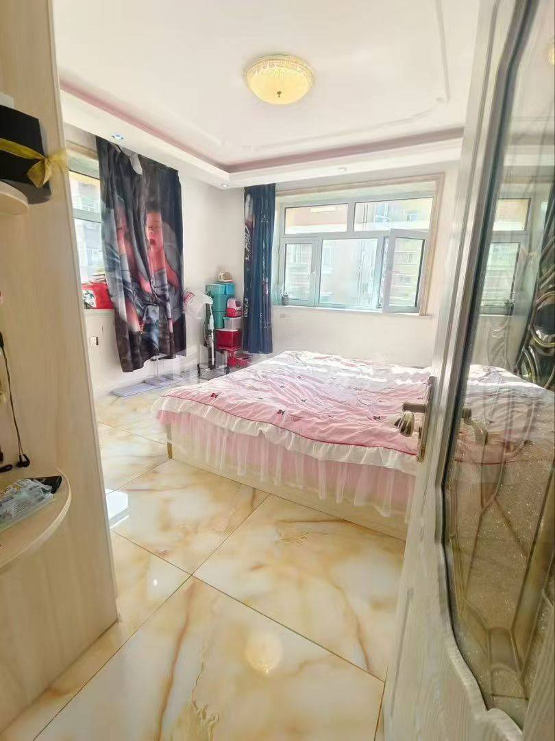 出售九中学区房