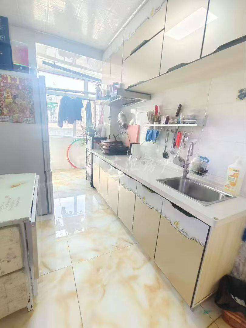 出售九中学区房